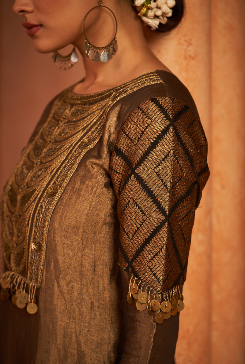 Gold Yoke Tissue Metallic Kainaat Anarkali Set