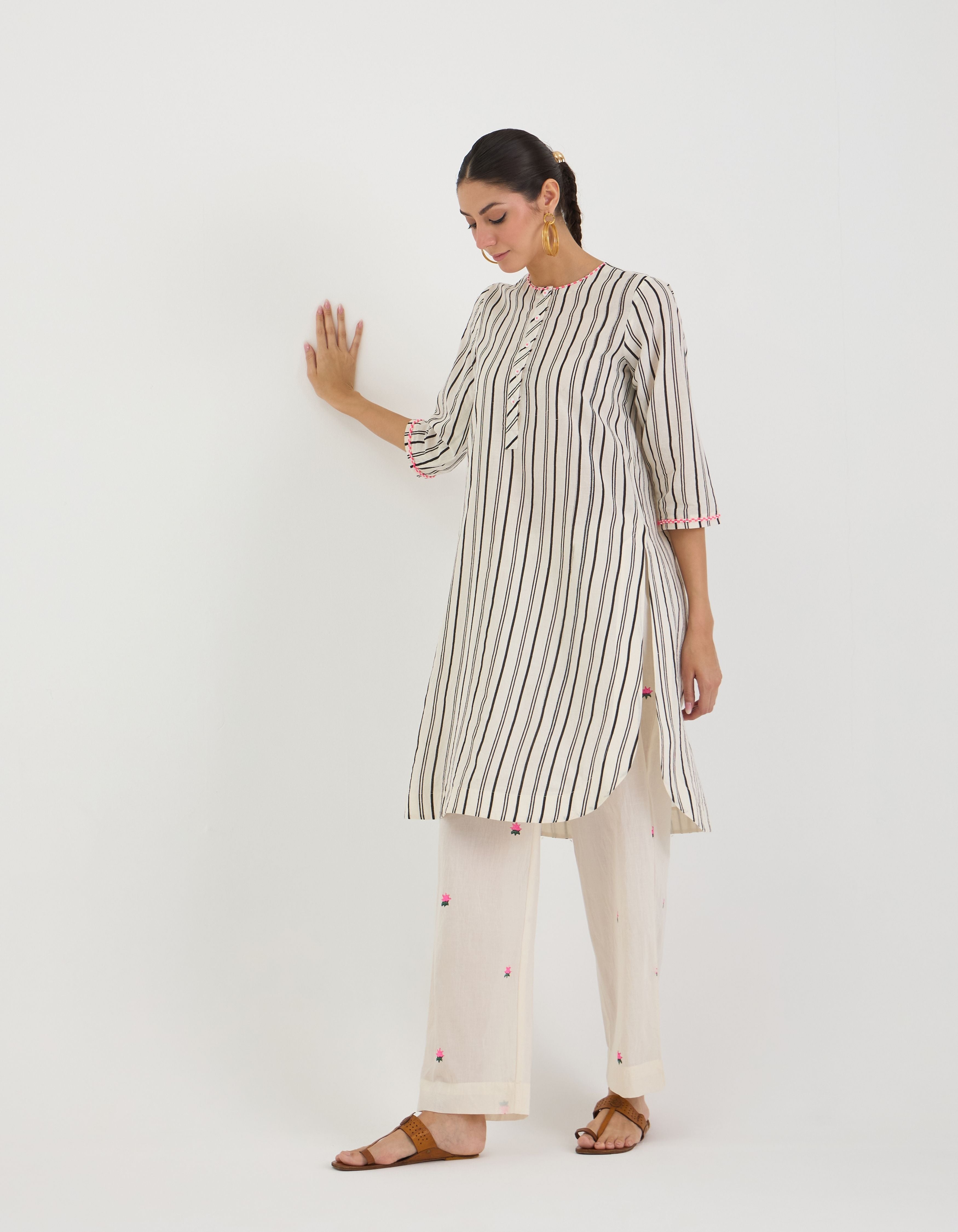 Black And White Stripes Sukhi Kurta Set