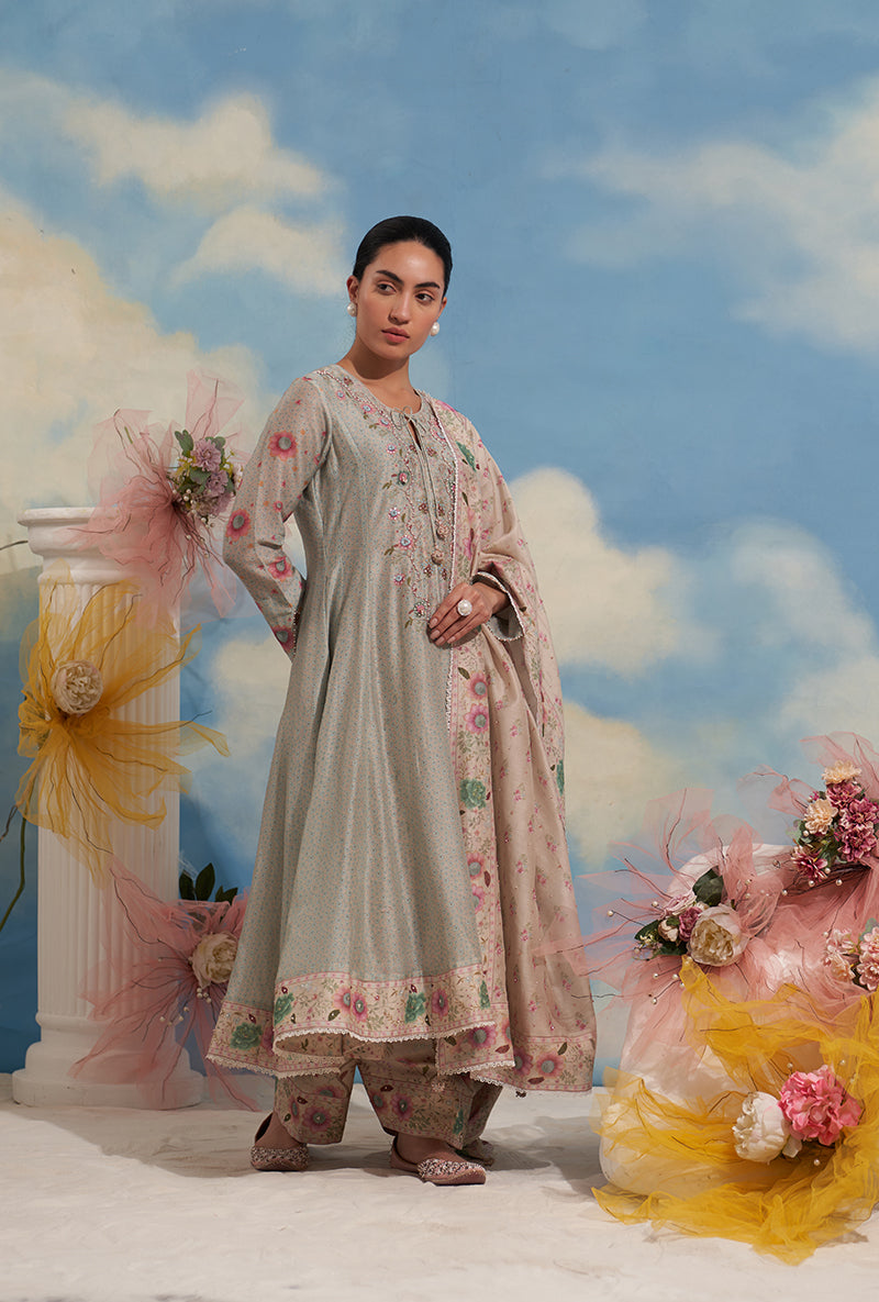 Ivory Mughal Heer Kalidar Made In Heaven Anarkali Kurta Set