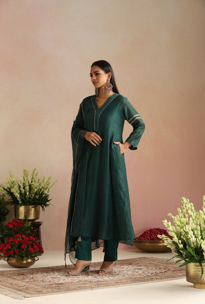 Bottle Green Hand Ebroidered Itrh Kurta Set