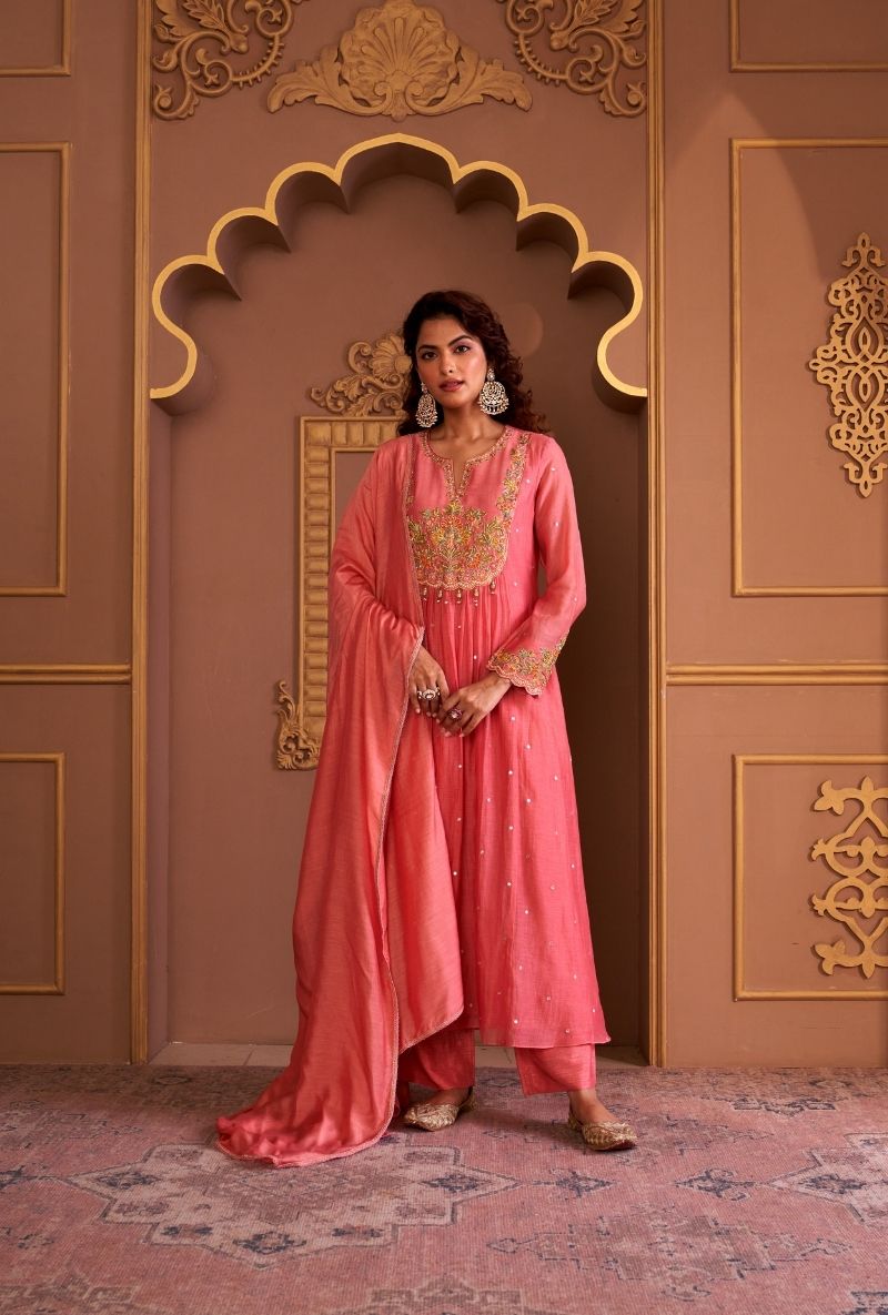 Pink Resham Front Pleat Rasia Kurta Set