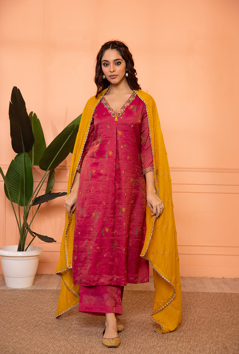 Pink V-Neck Box Pleat Sia Kurta Set