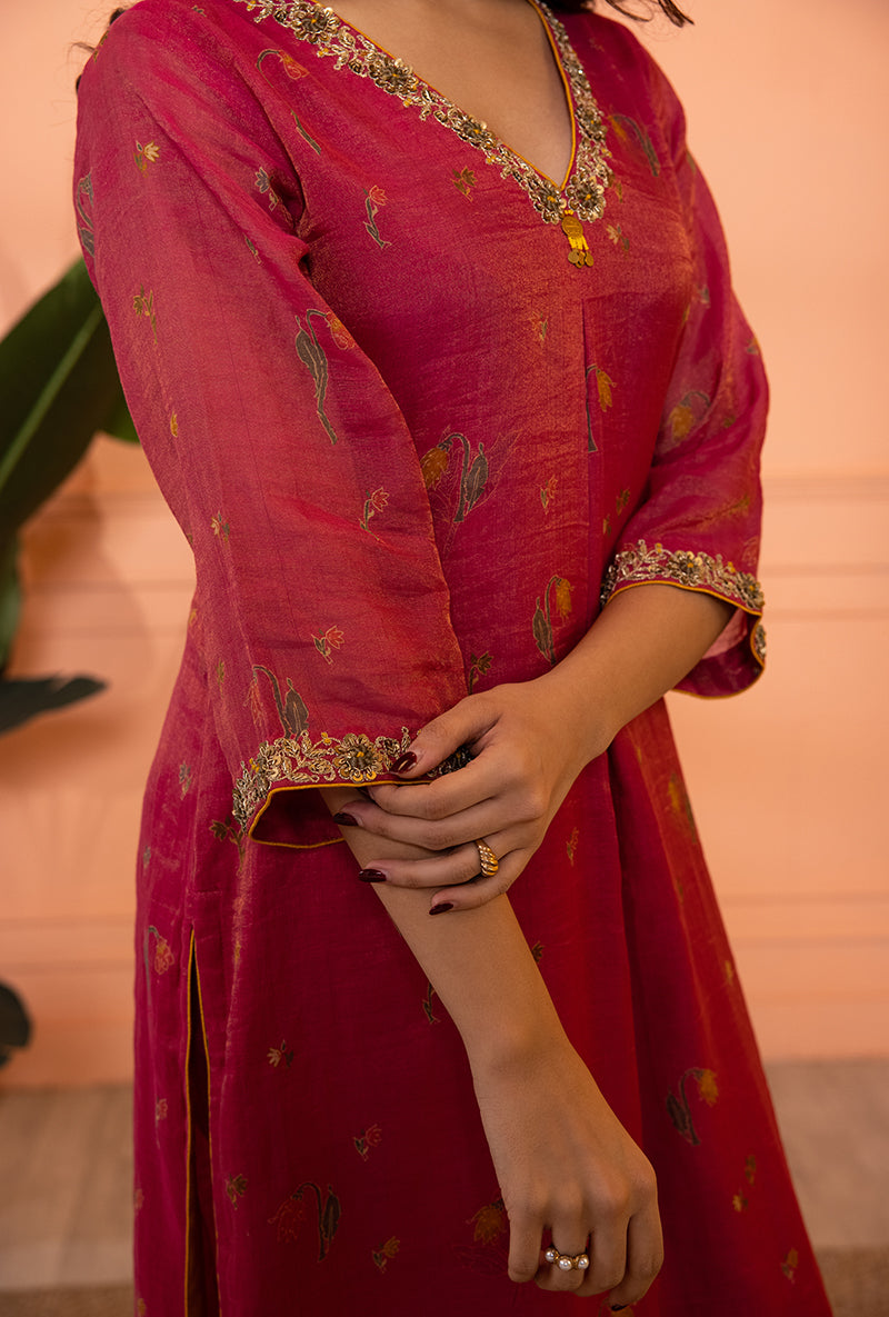 Pink V-Neck Box Pleat Sia Kurta Set