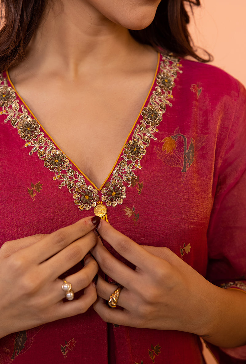 Pink V-Neck Box Pleat Sia Kurta Set