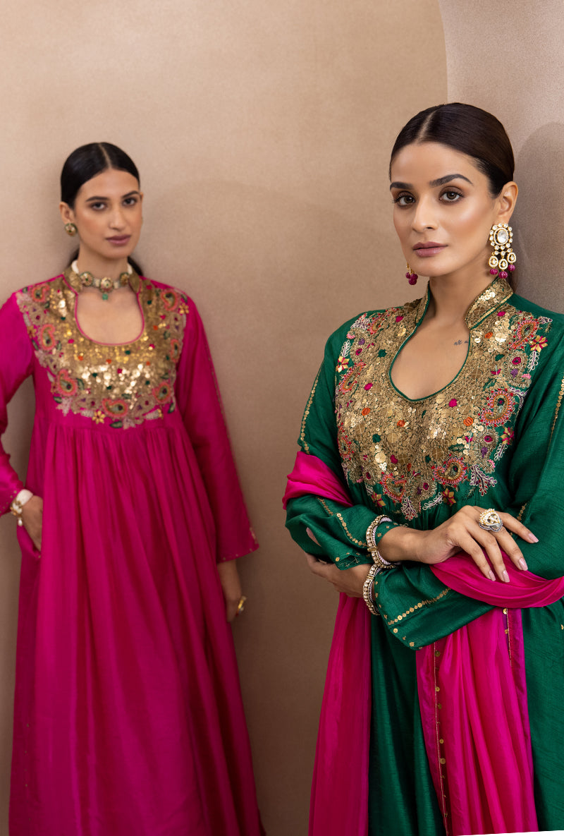 Meghna Nayyar in Pink Paisley Matka Adhira Kurta Set