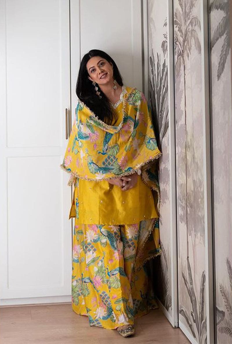 Eka Lakhani In Yellow Printed Kamli Sharara Set