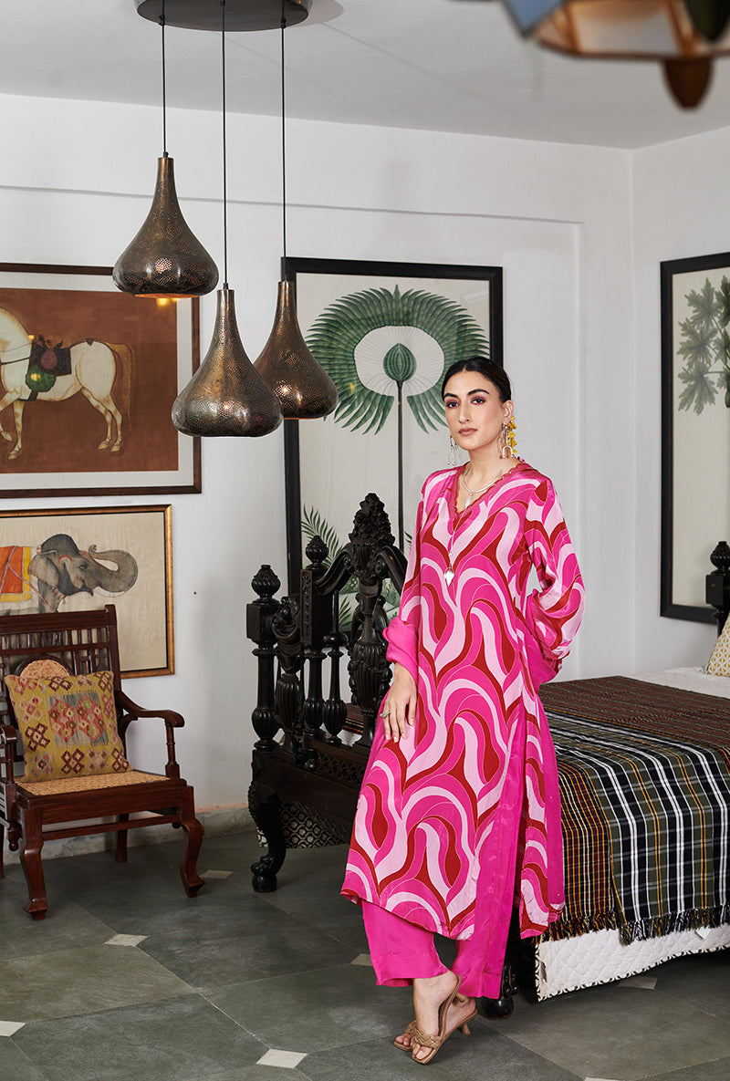 Fushia Digital Abstract Printed Summer Wishlist Kurta Set