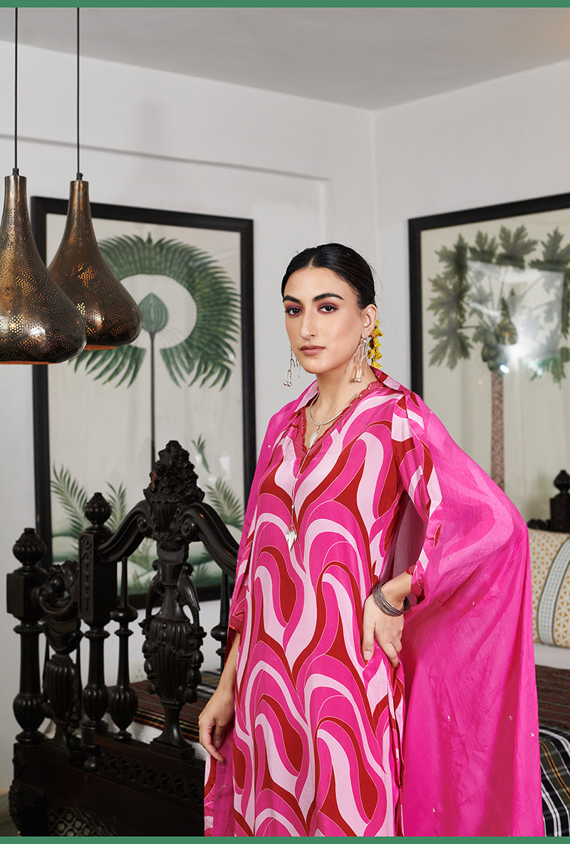 Fushia Digital Abstract Printed Summer Wishlist Kurta Set