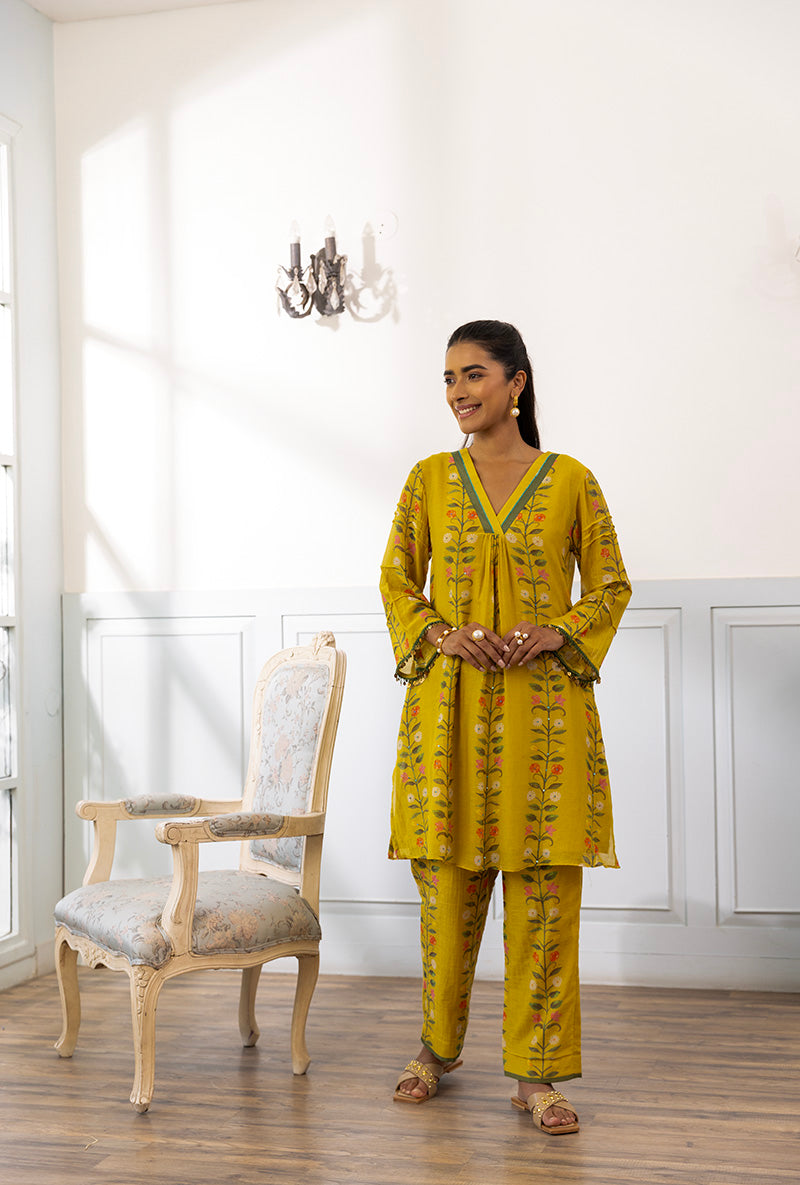 Mustard Flower Printed Dahlia Kurta Set