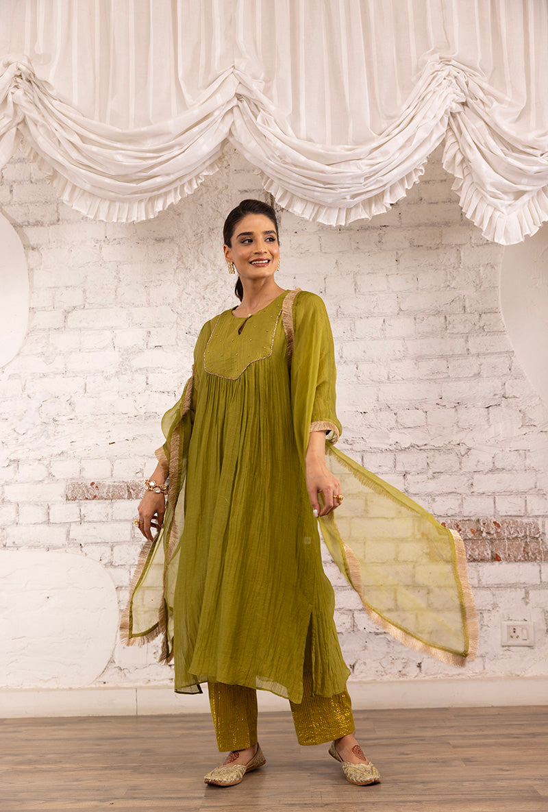 Green Hand Embroidered Khwaab Kurta Set