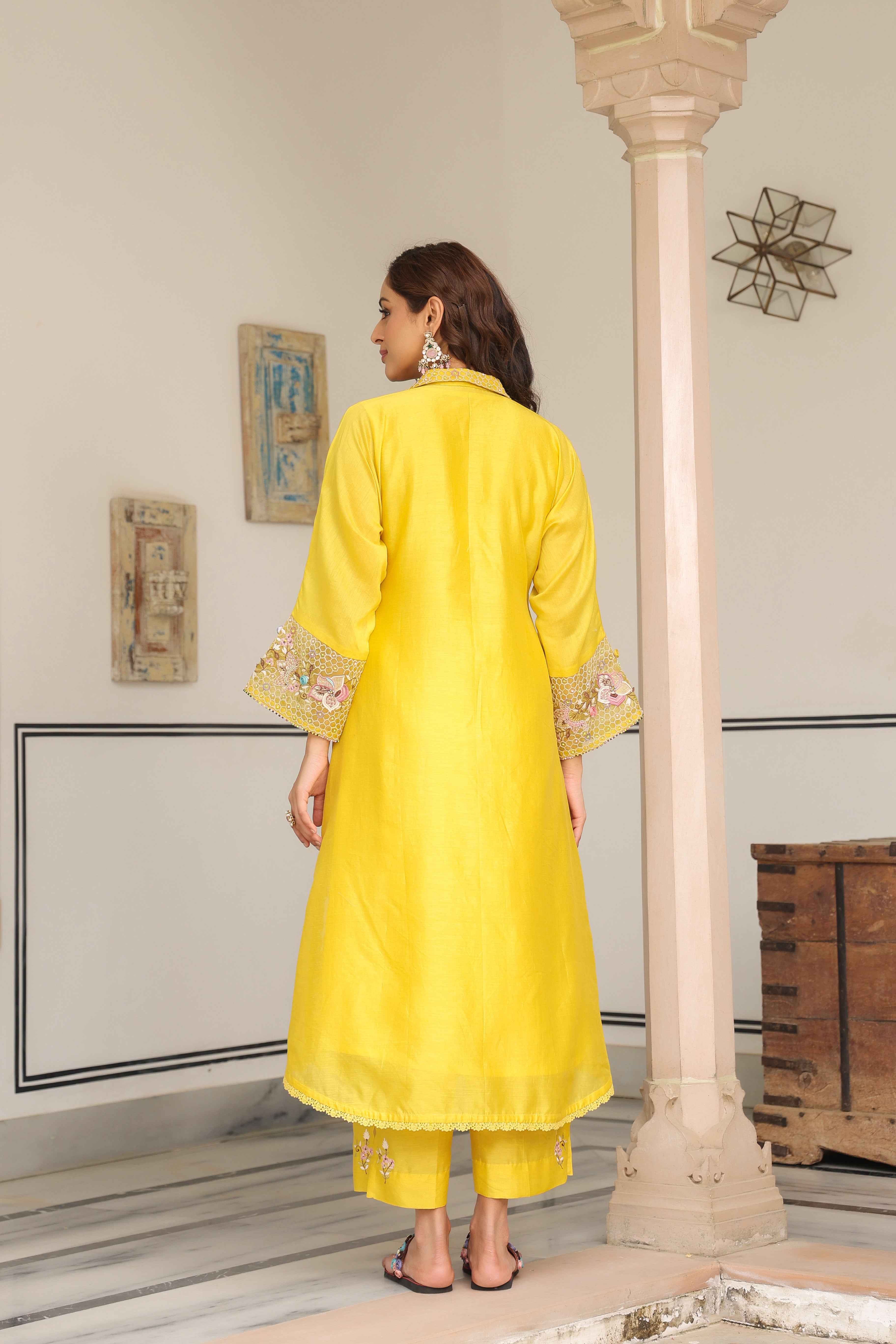 Yellow Collar Reet Kurta Set