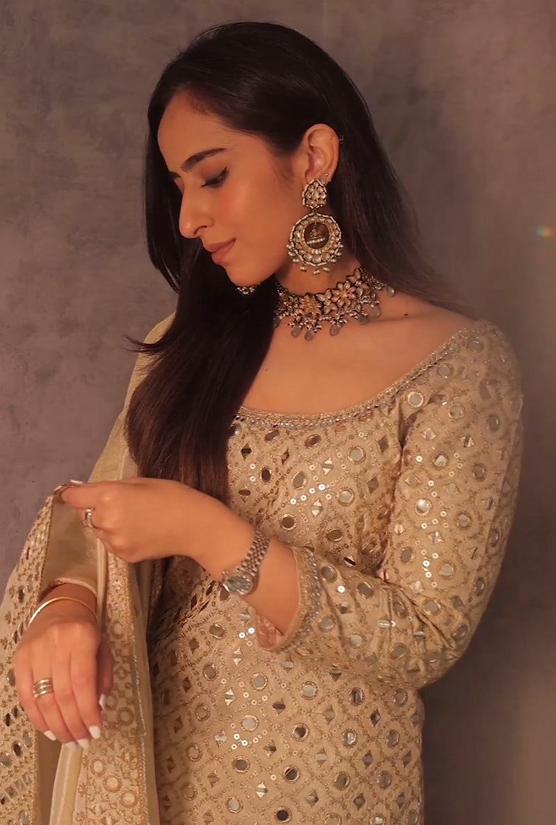 Smridhi Oberoi In Ivory Mirror Hoor Gharara Set