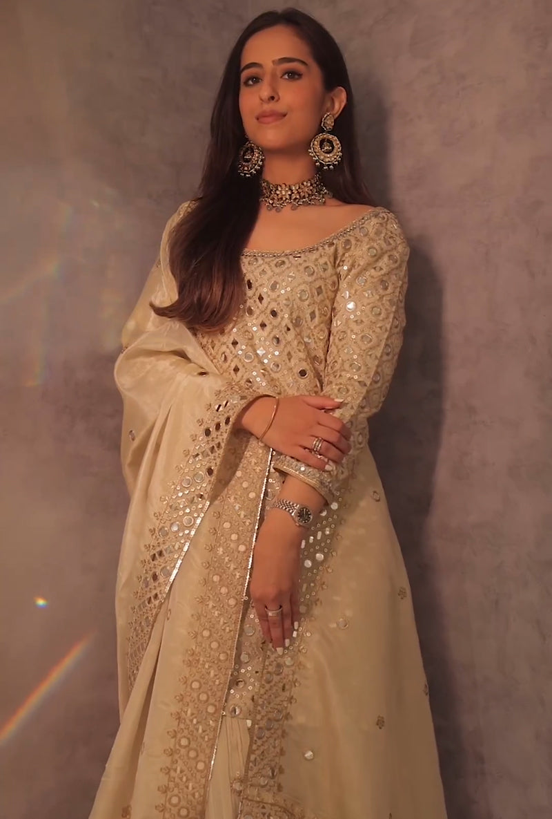 Smridhi Oberoi In Ivory Mirror Hoor Gharara Set