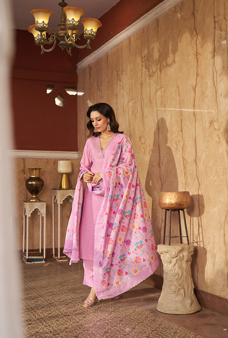 Lilac Embroidred Neck Roza Kurta Set
