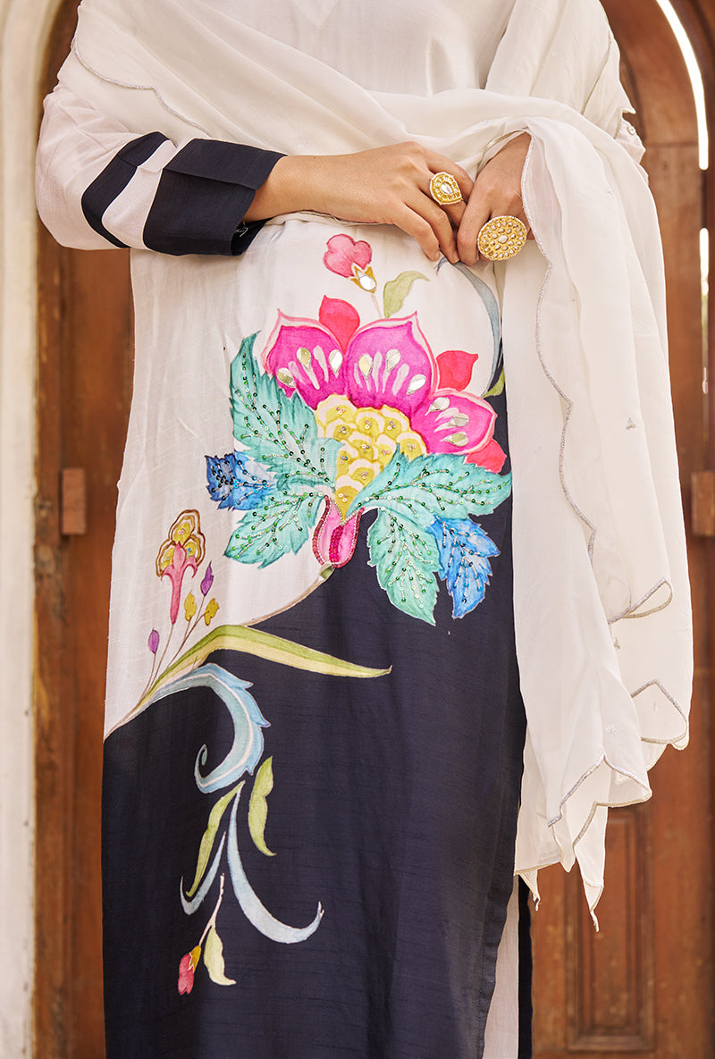 Black and White Printed Nayaab Roza Kurta Set