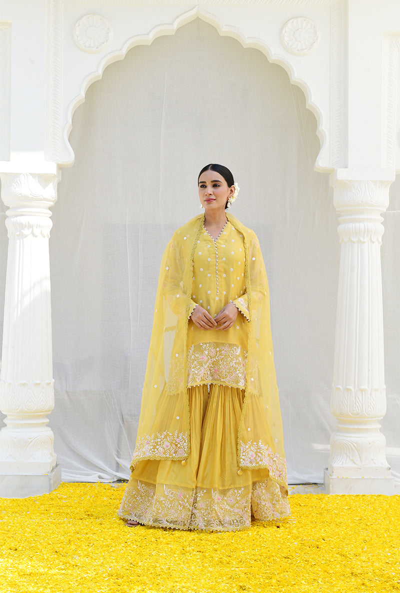 Yellow Heavy Izra Gharara Set