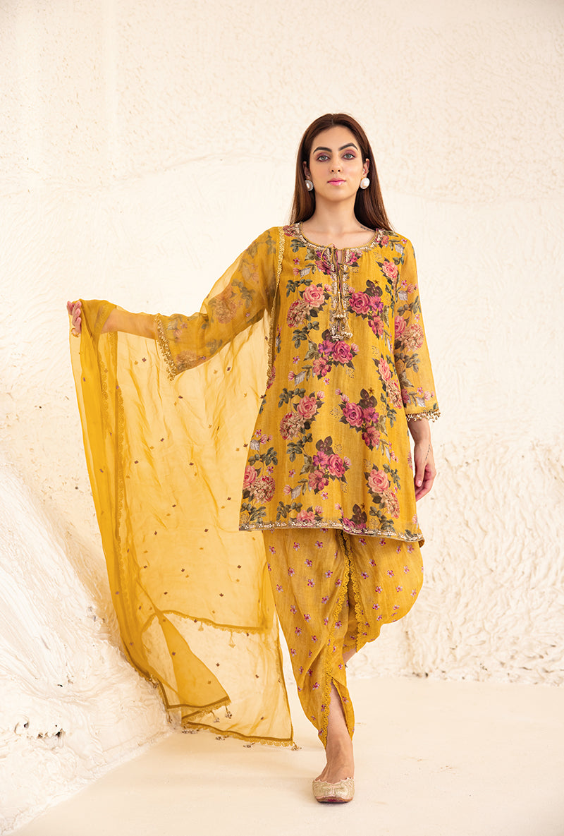 Yellow Vintage Floral Rose Tulip Izra Kurta Set
