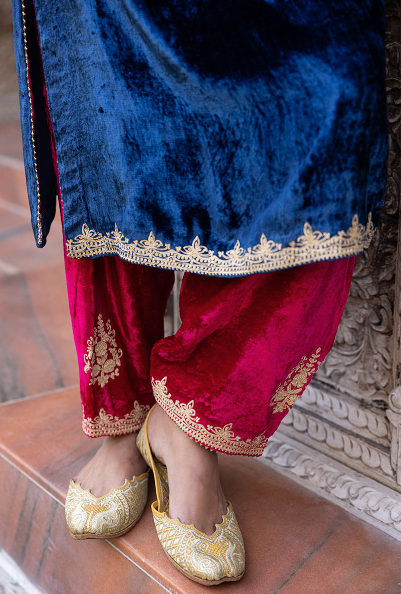 Blue Velvet V Neckline Kurta Set