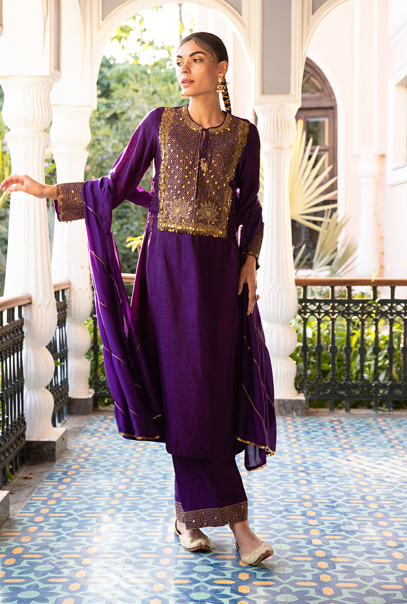 Purple Lotus Yoke Heavy Neck Sunehri Kurta Set