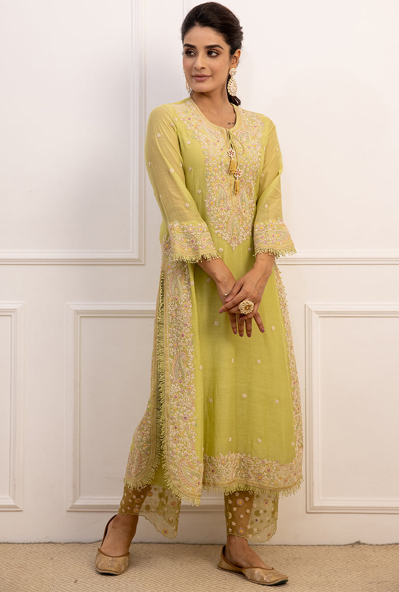Kangana Ranaut In Mint Green Dori Paisley Long Kurta Set