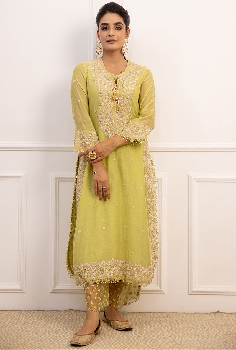 Kangana Ranaut In Mint Green Dori Paisley Long Kurta Set