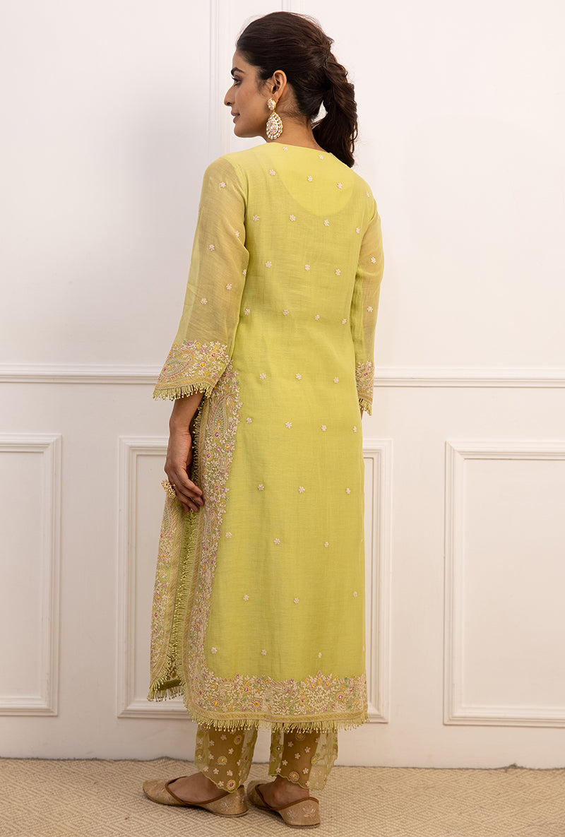 Kangana Ranaut In Mint Green Dori Paisley Long Kurta Set