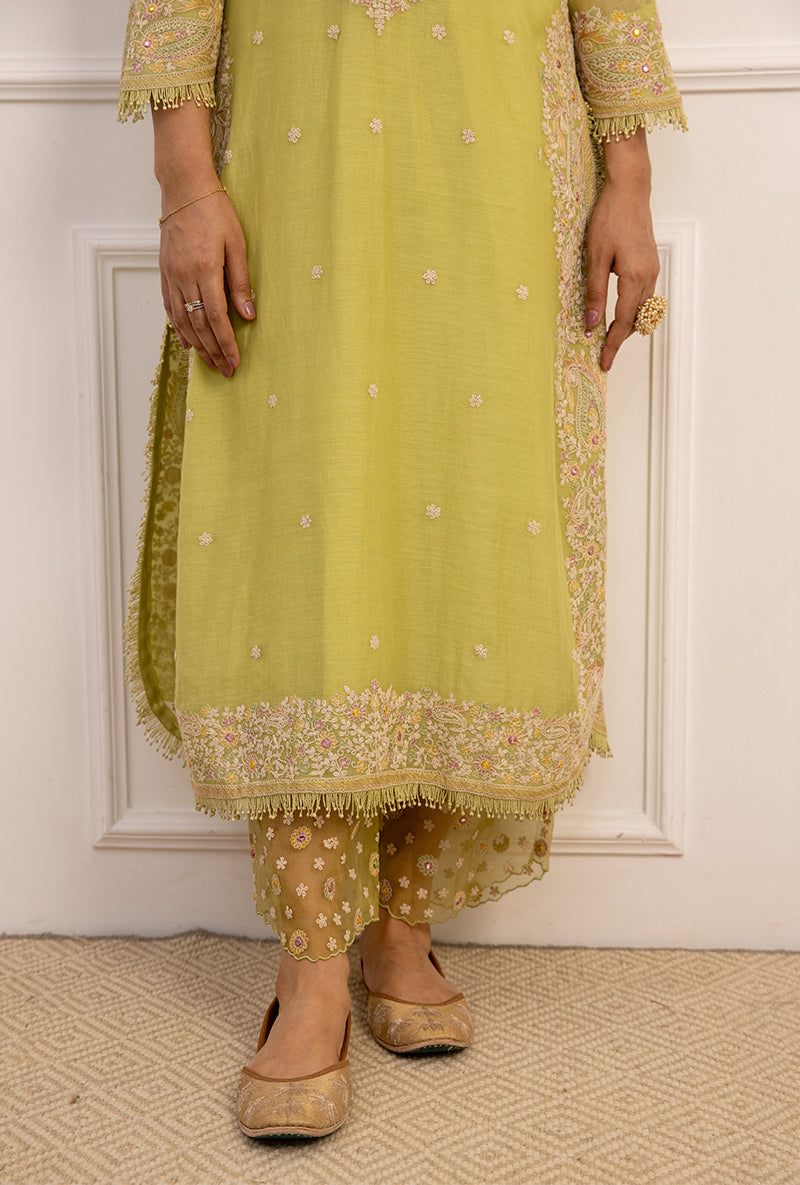 Kangana Ranaut In Mint Green Dori Paisley Long Kurta Set