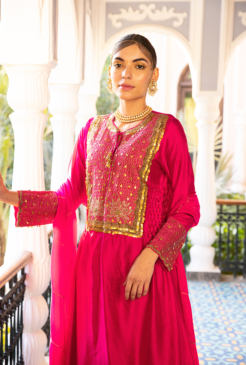 Pink Lotus Yoke Heavy Neck Sunehri Kurta Set