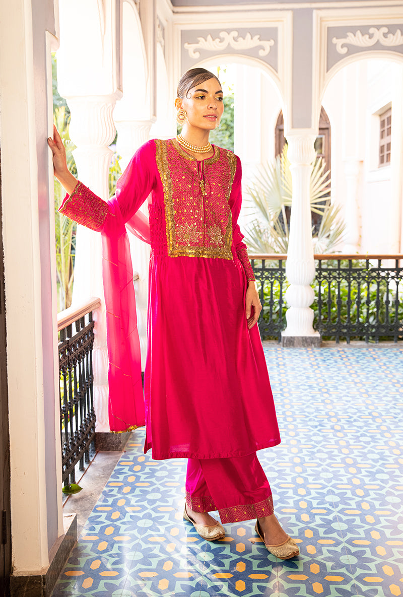 Pink Lotus Yoke Heavy Neck Sunehri Kurta Set