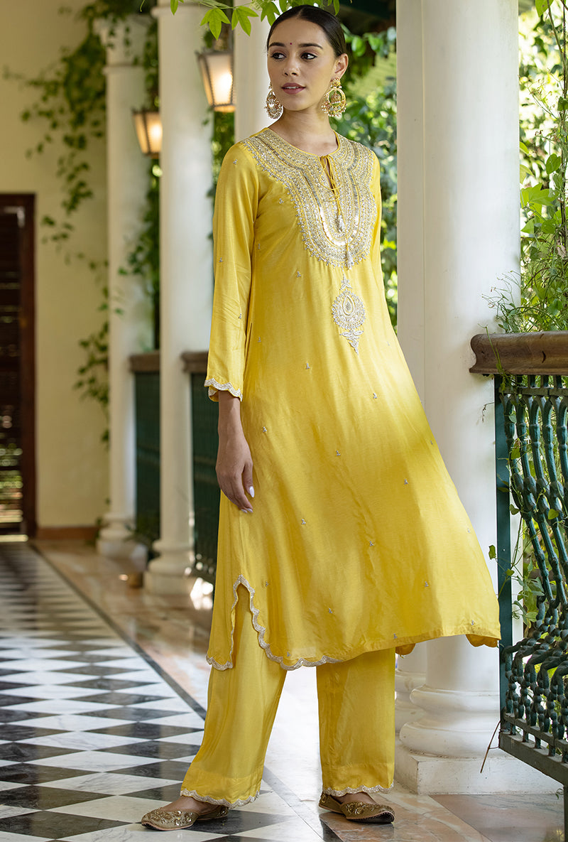 Soft Yellow Zardozi Heavy Neck Aayat Kurta Set