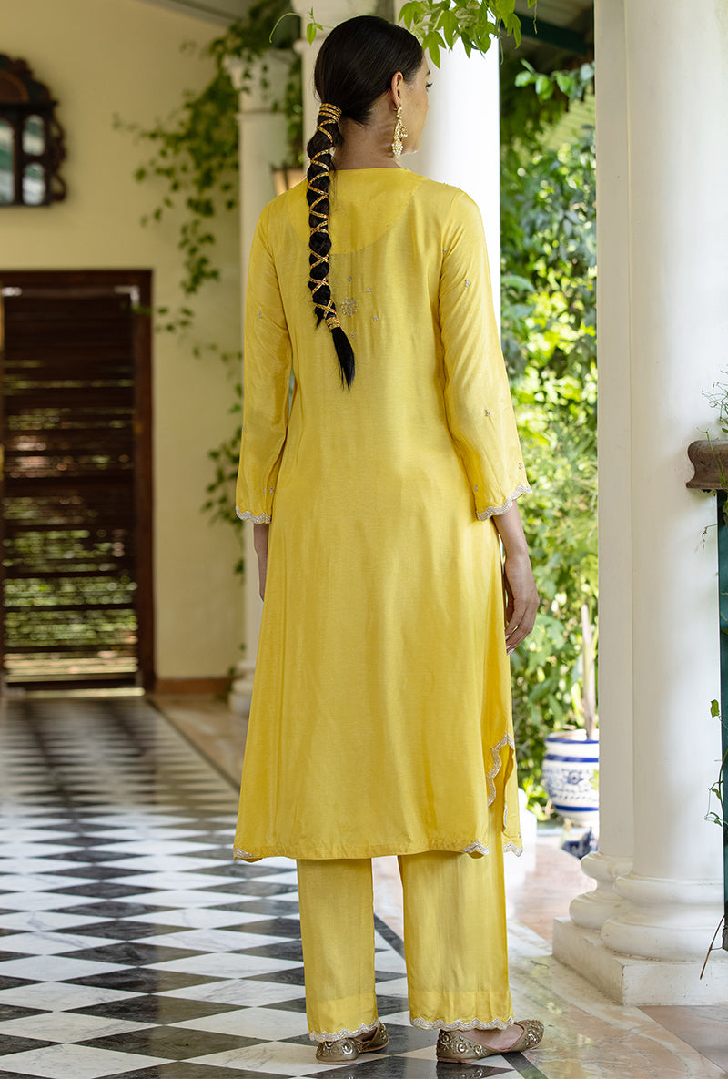 Soft Yellow Zardozi Heavy Neck Aayat Kurta Set
