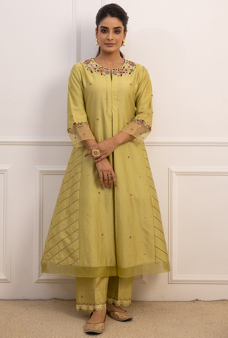 Green French Knot Side Stripe Suhaani Kurta Set