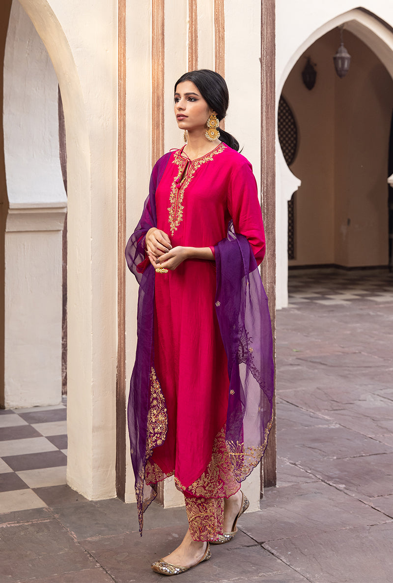 Sheena Sherwani In Rani Pink Leaf Jaal Farshi Ulfat Kurta Set