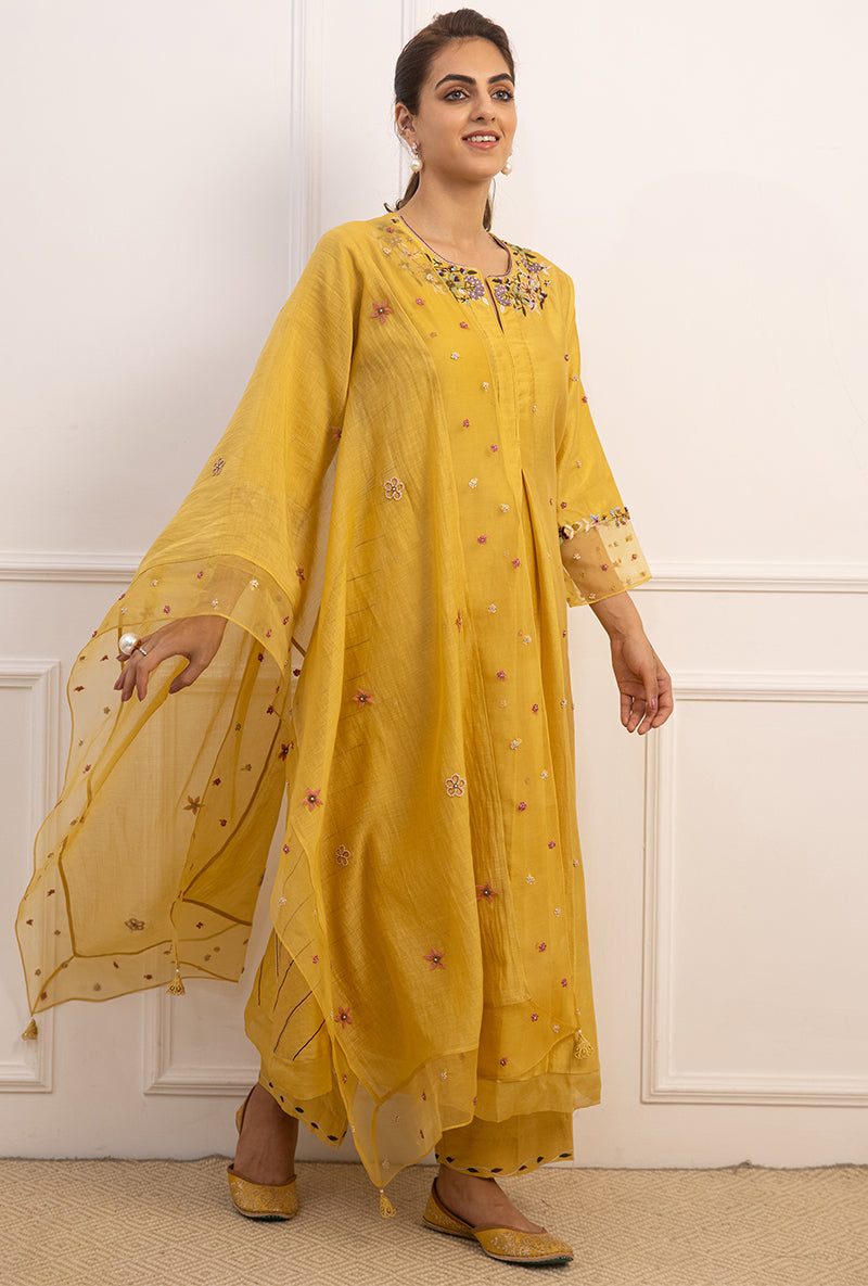 Yellow French Knot Side Stripe Suhaani Kurta Set