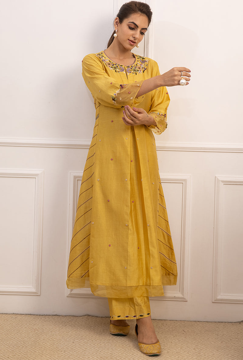 Yellow French Knot Side Stripe Suhaani Kurta Set