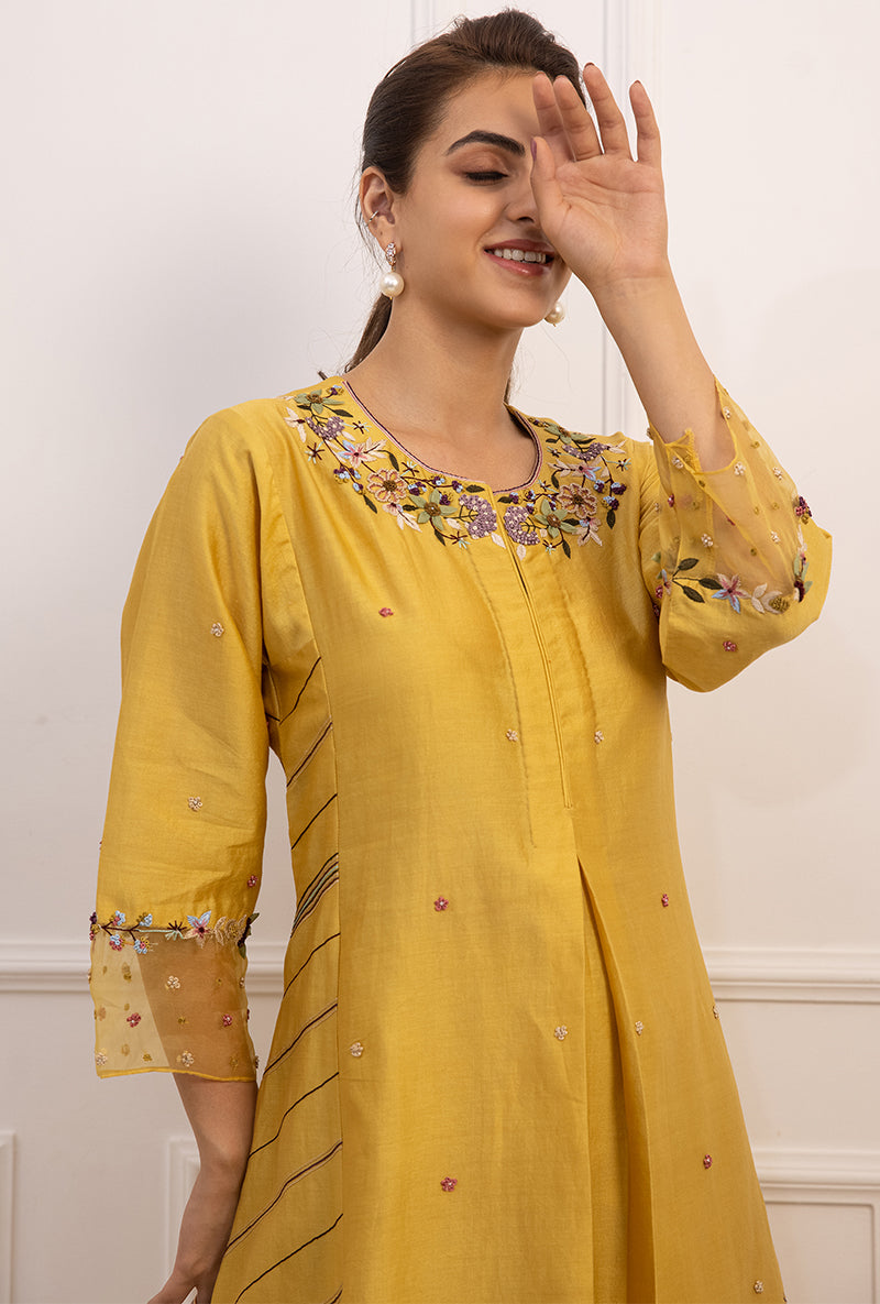 Yellow French Knot Side Stripe Suhaani Kurta Set