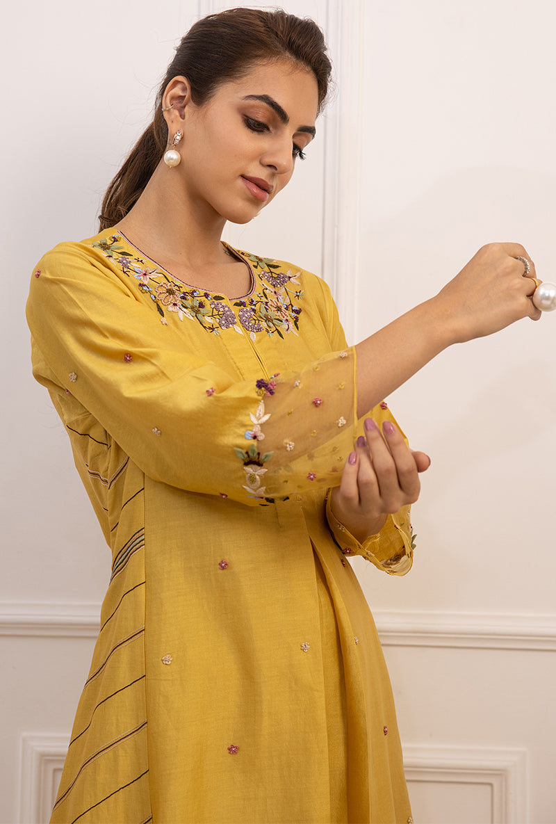 Yellow French Knot Side Stripe Suhaani Kurta Set