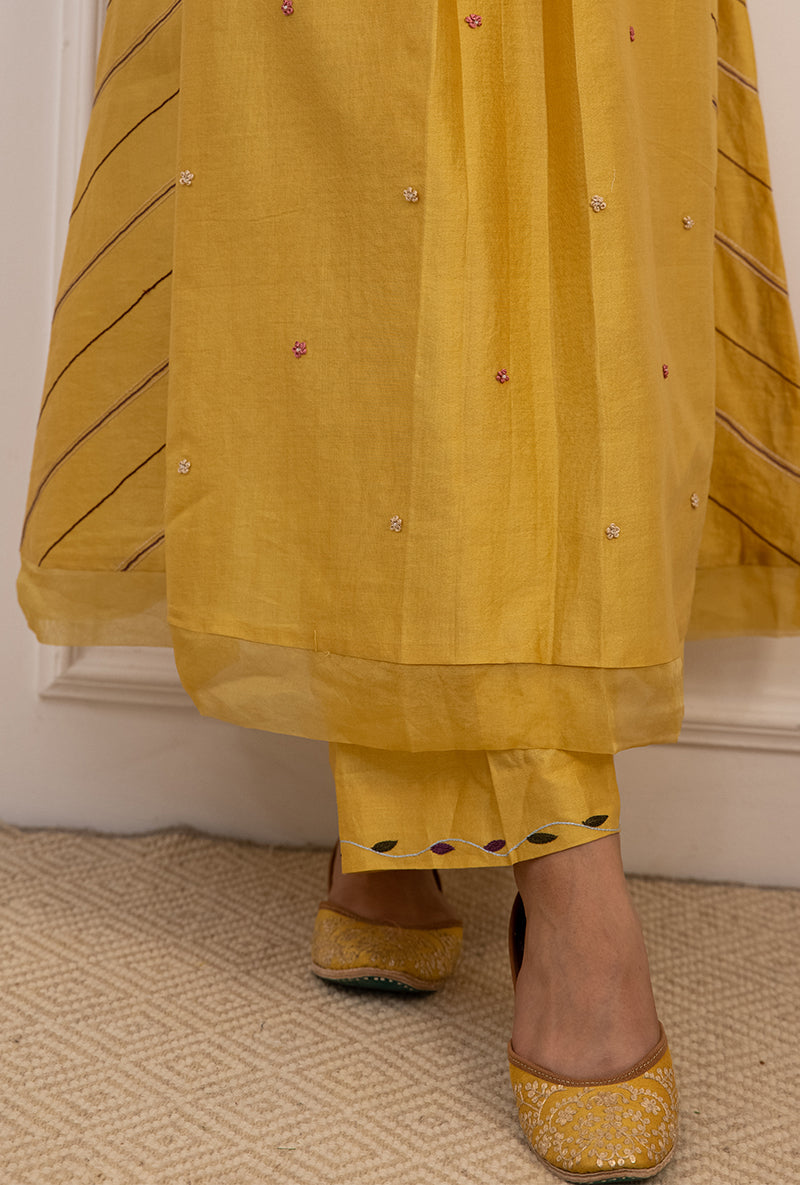 Yellow French Knot Side Stripe Suhaani Kurta Set