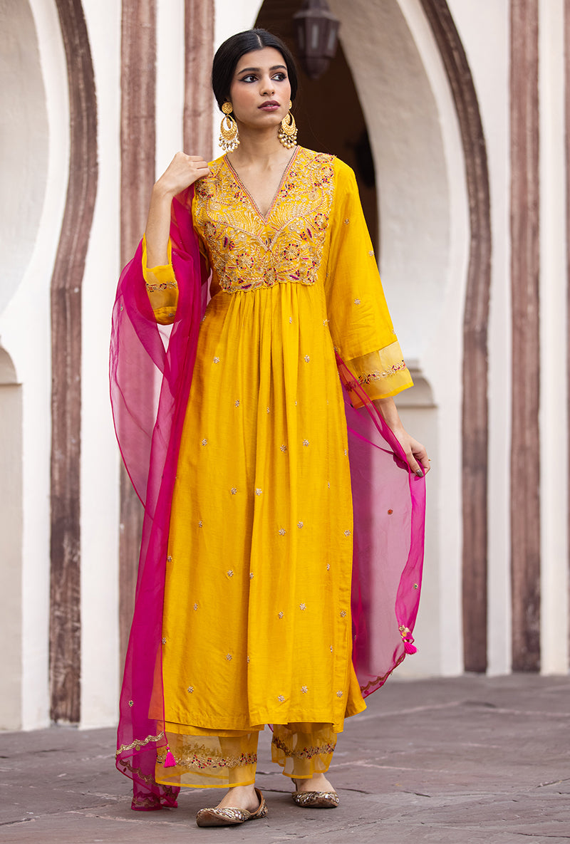 Mustard Leaf Jaal Ulfat Kurta Set