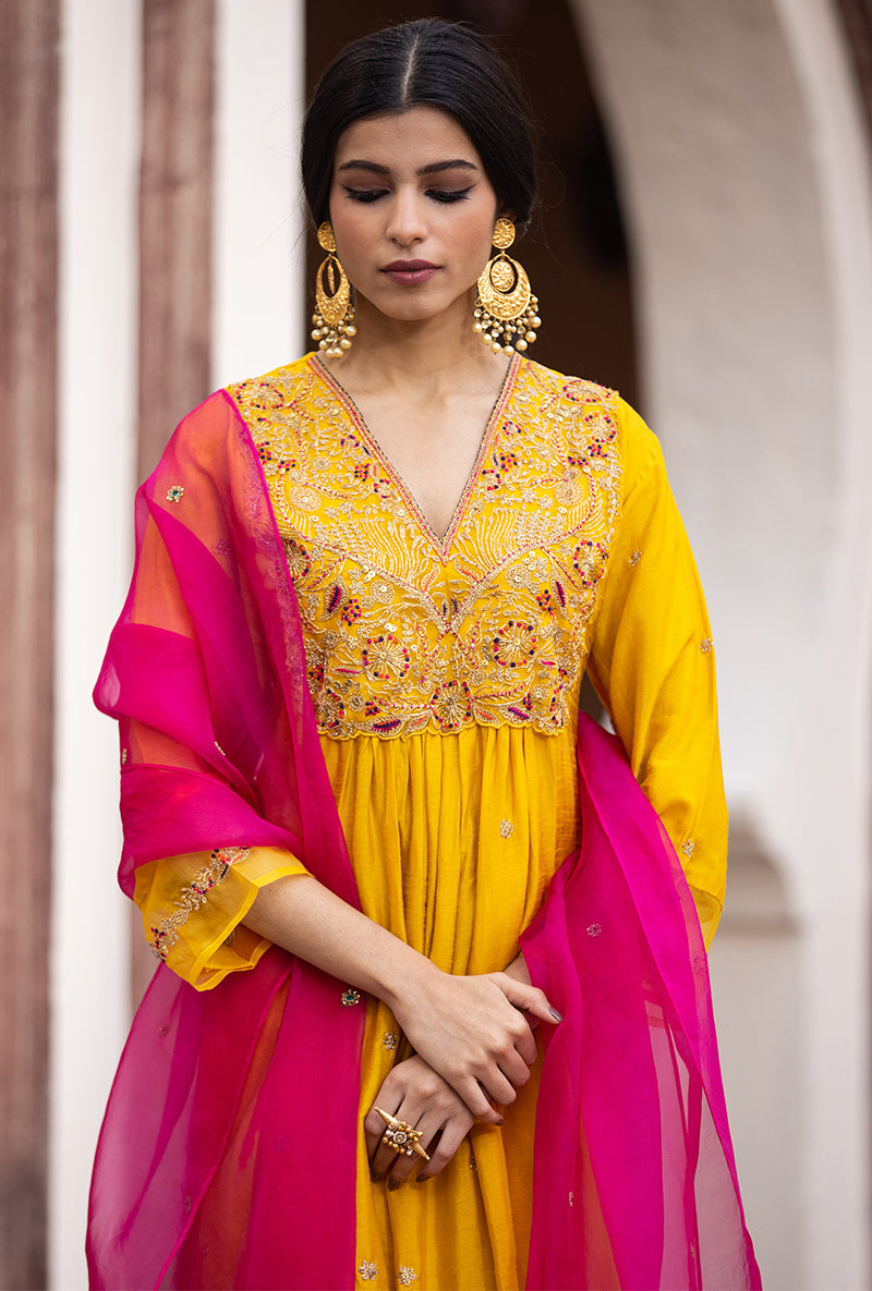 Mustard Leaf Jaal Ulfat Kurta Set
