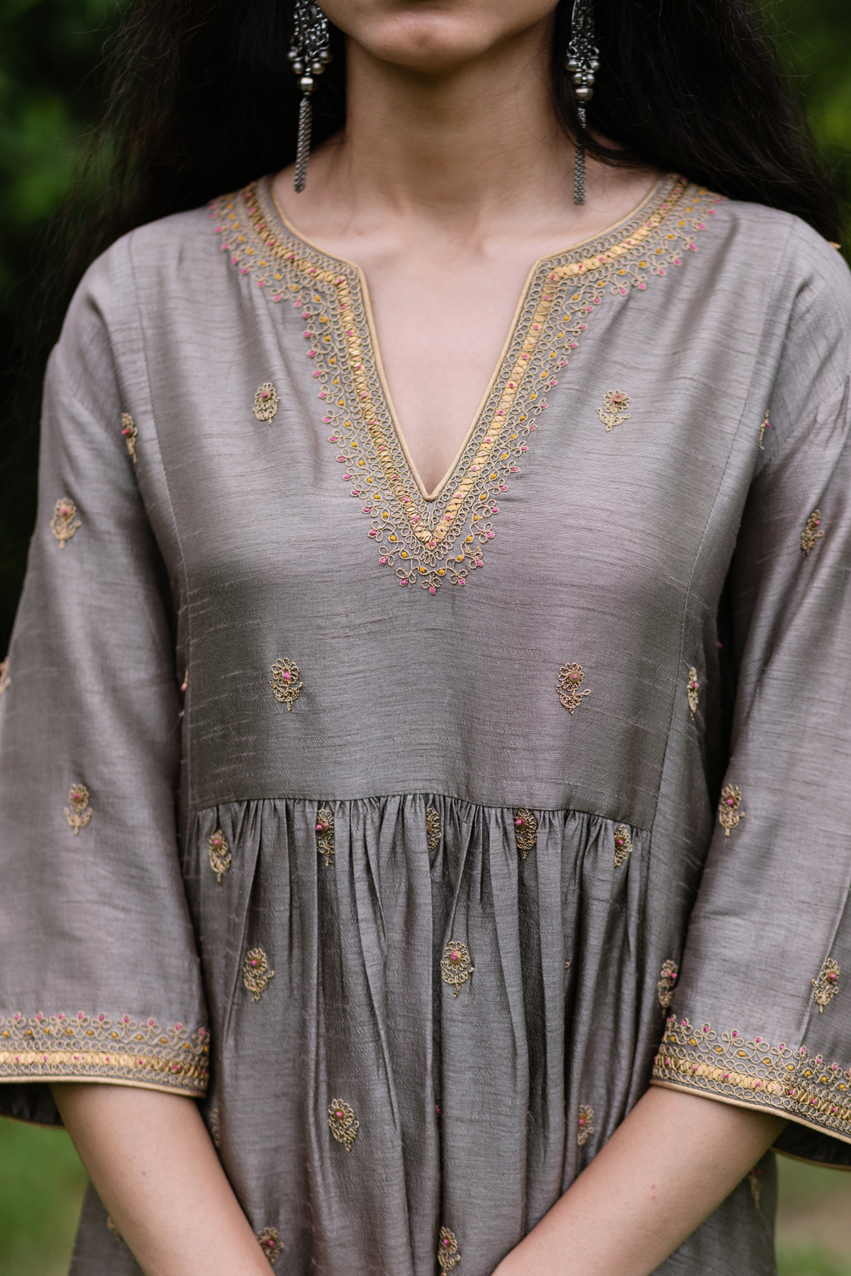 Grey Gold Sitara Set