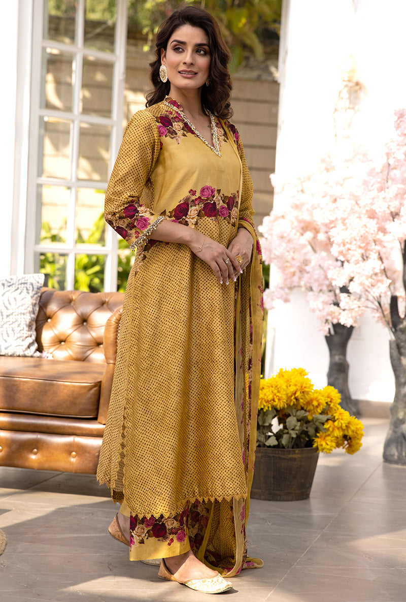 Yellow Vintage Rose Suhaani Kurta Set