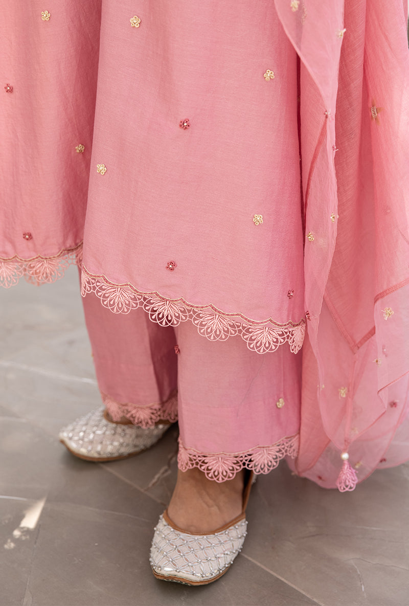 Pink French Knot Handkerchief Suhaani Kurta Set