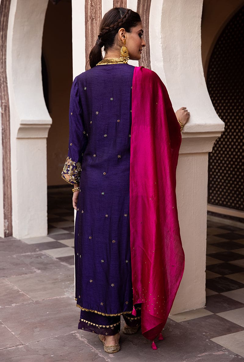 Mehal Kejriwal In Purple Mughal Jaal Heavy Sleeve Ulfat Kurta Set