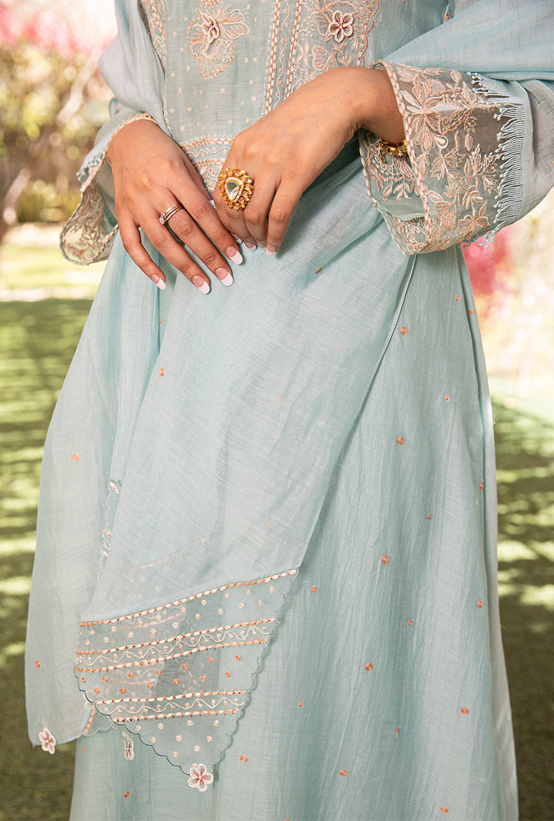 Blue Thread Jaal Square Neck Aafreen Kurta Set