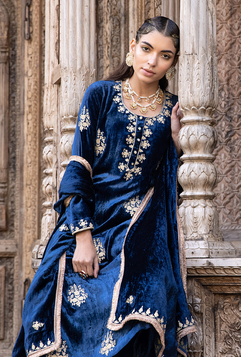 Blue Velvet Classic Falak Kurta Set