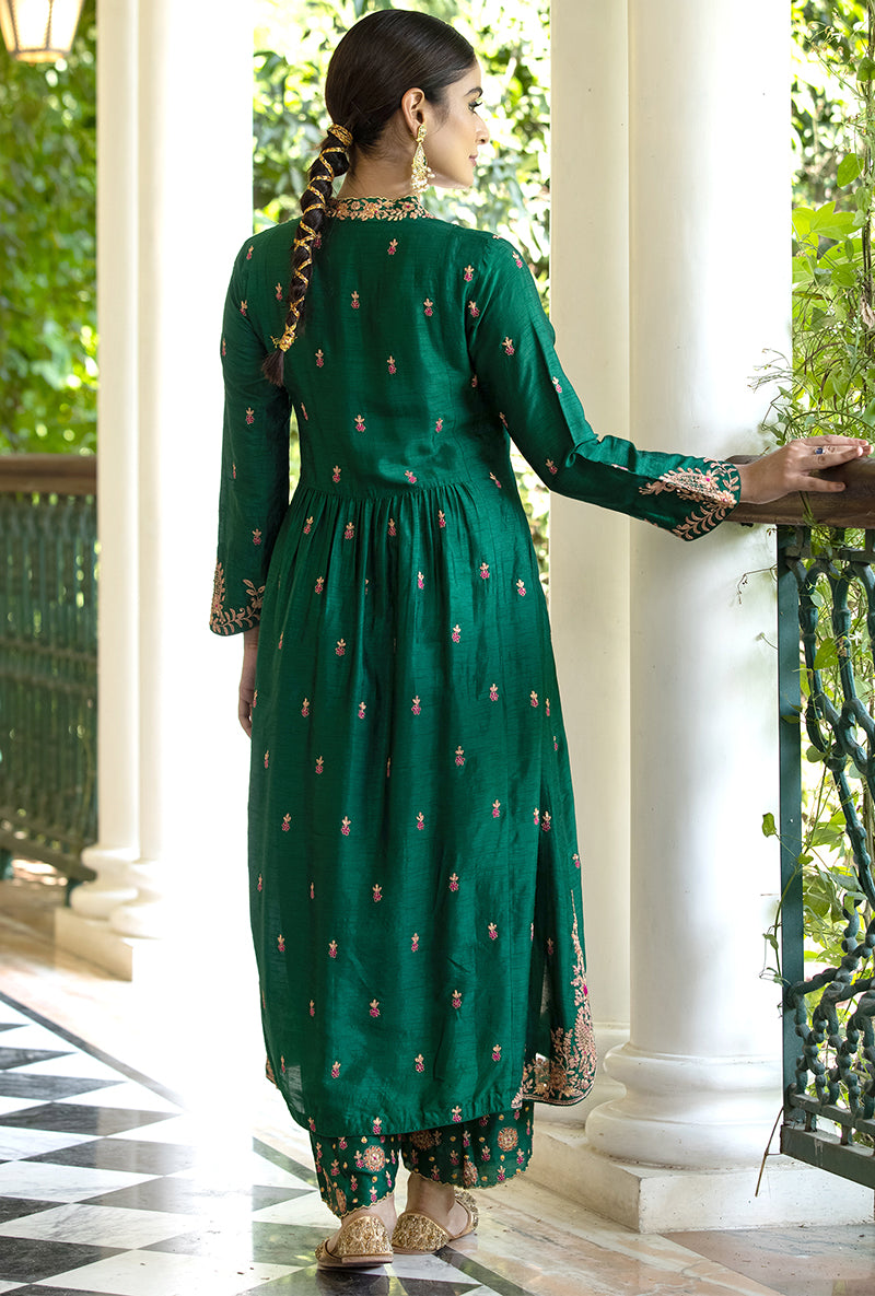 Green Kairi Buta Front Pleat Zeenat Kurta Set