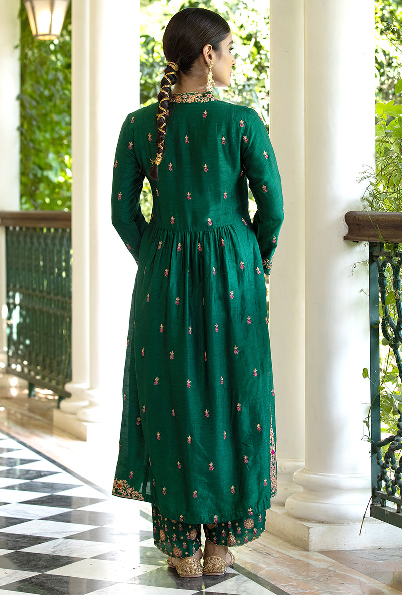 Green Kairi Buta Front Pleat Zeenat Kurta Set