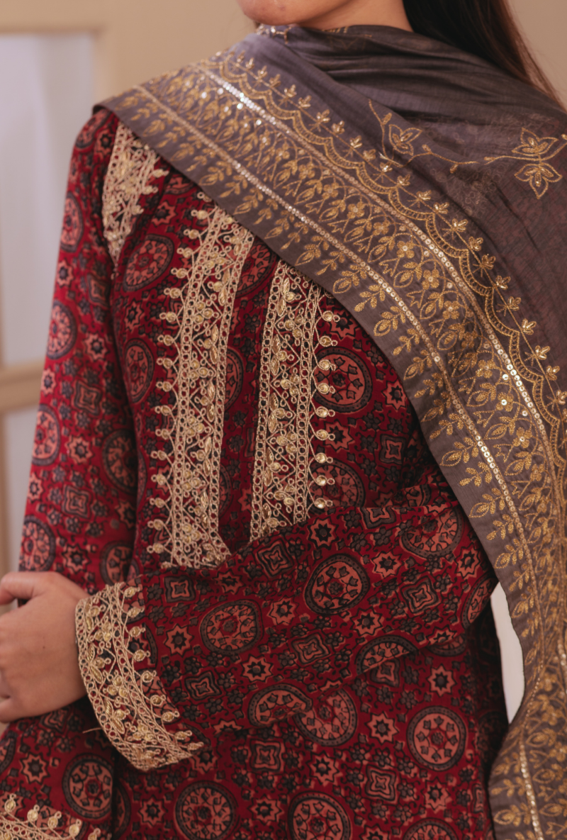 Vidya Balan In Red Saanjh Kurta Set