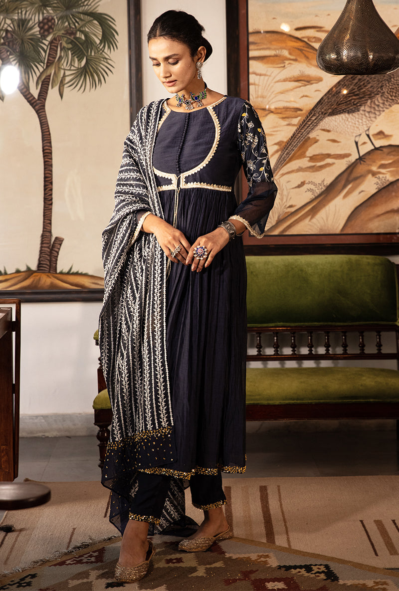 Blue Thread Work Kurta Set